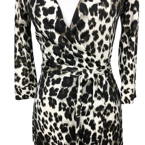 Diane von Furtstenberg silk wrap dress animal snow leopard print sz 4 New Julian - Picture 5 of 16